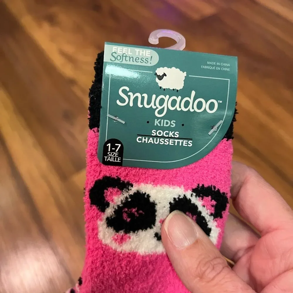 Snugadoo Kids Soft Socks Size 1-7 non-slip 3 pairs NWT